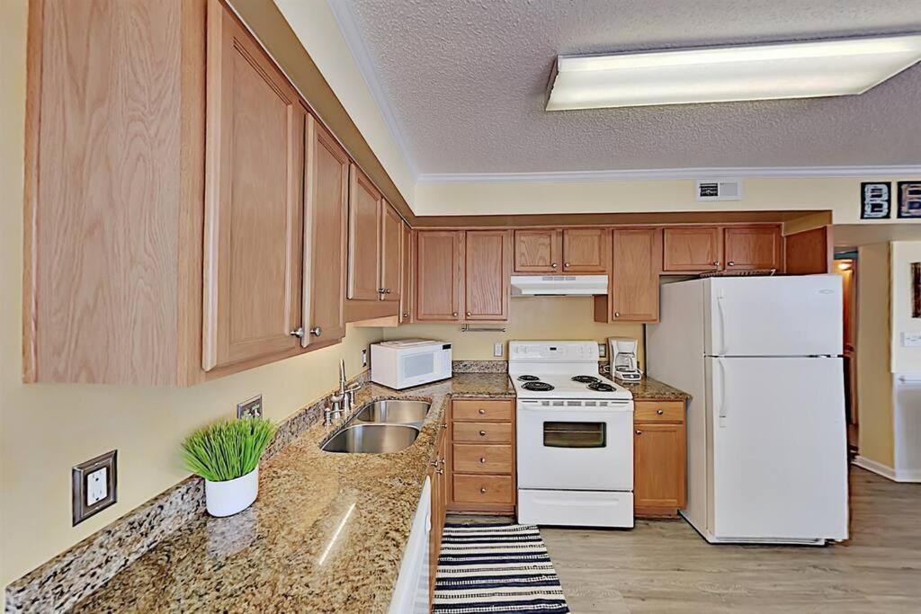 *2Br Oceanfront Retreat*King Ensuite*Pool*Nmb Cherry Grove*Pc4 Myrtle Beach Buitenkant foto